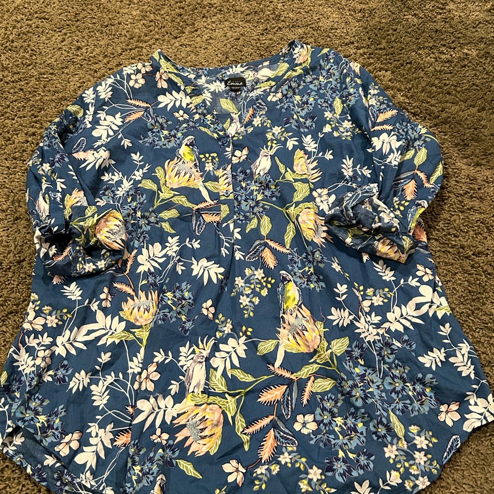 Women’s plus size blouse - Picture 2 of 2